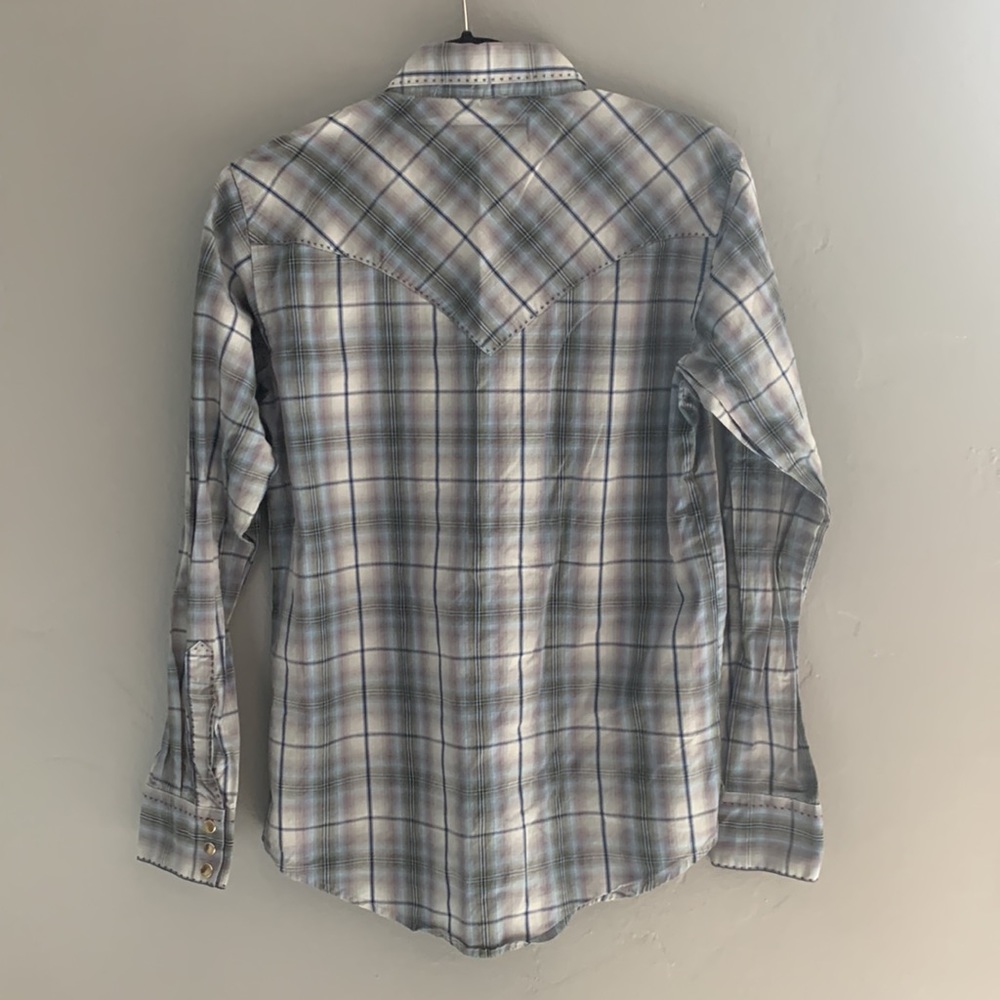 Wrangler Western-inspired Pearl Snap Button-up Shirt - Picture 4 of 5